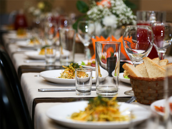 Банкетные залы и площадки - Отель Bridge Resort / Бридж Резорт Банкетные залы и площадки - Отель Bridge Resort / Бридж Резорт