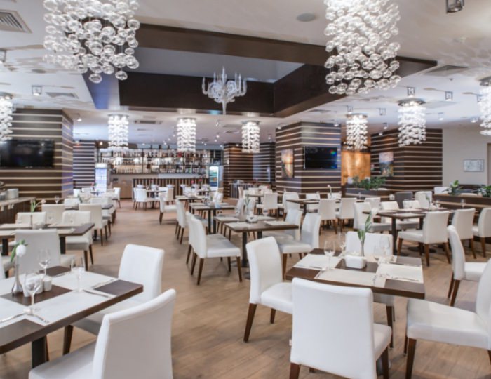 Зал ресторана Bridge Resort - Отель Bridge Resort / Бридж Резорт Зал ресторана Bridge Resort - Отель Bridge Resort / Бридж Резорт